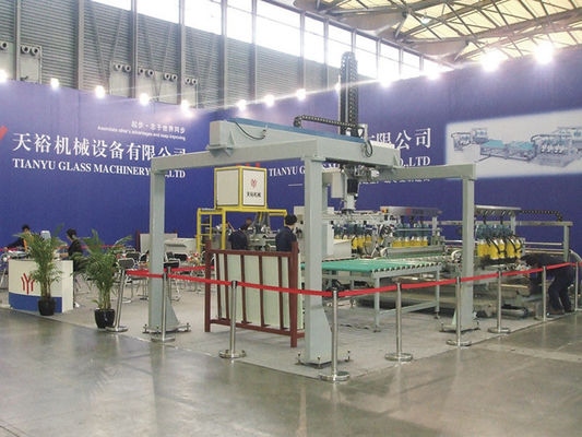 中国 自動板ガラスの加工ラインのためのサーボ モーターを搭載するガラス ローディング機械 サプライヤー